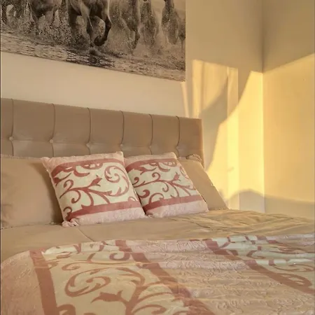 Apartman12 *